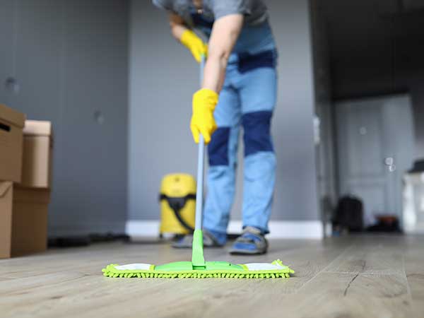 move-in/out cleaning services